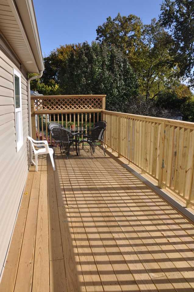 628 Addison Ave - Photo 2 of 8