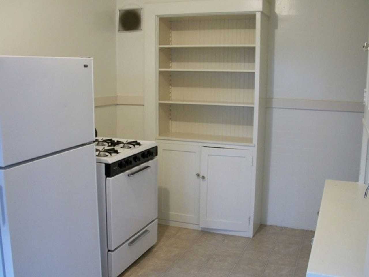 2515 Piedmont Ave #2 - Photo 3 of 8