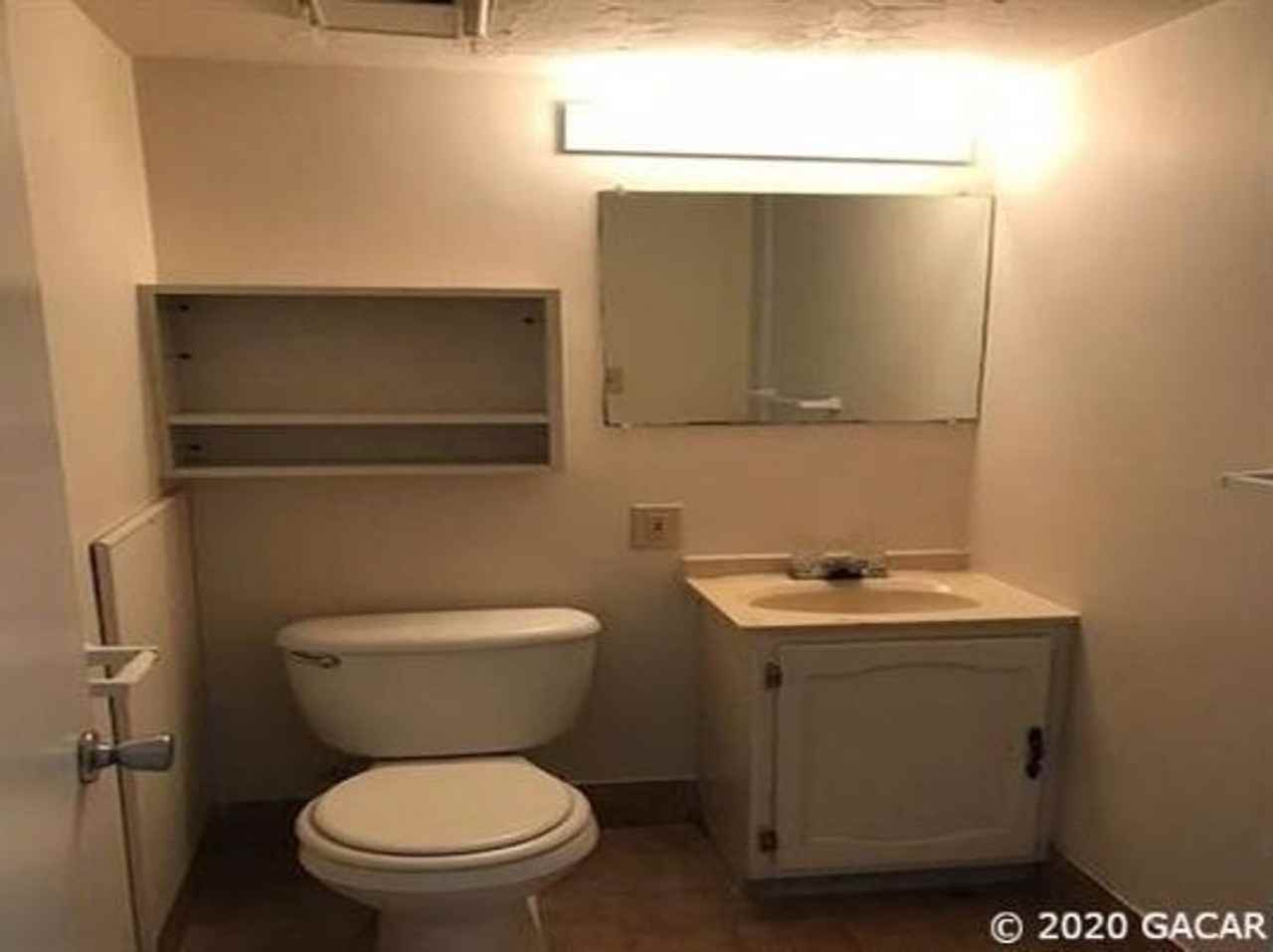 914 Sw 8th Ave #18 - Photo 2 of 10