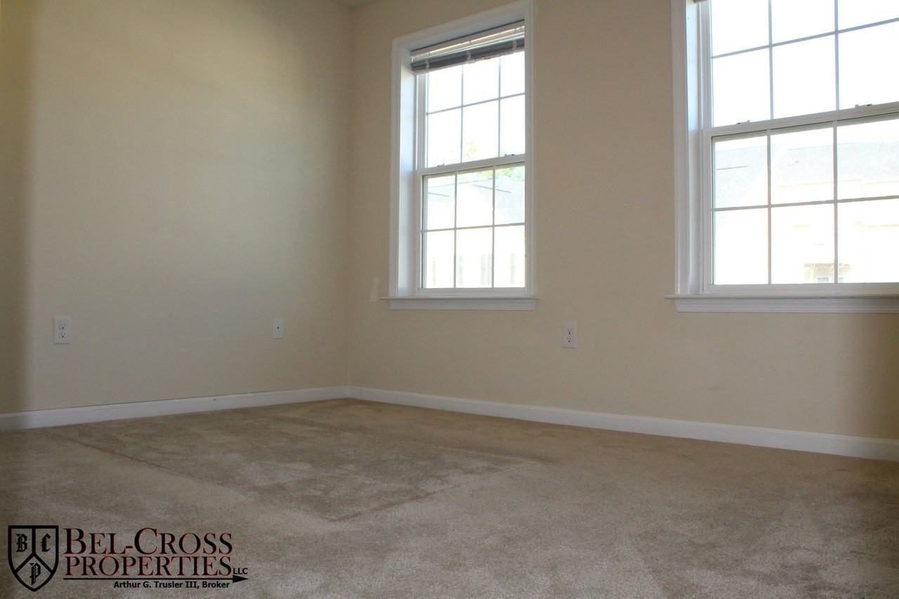 3707 Sun Pl - Photo 3 of 31