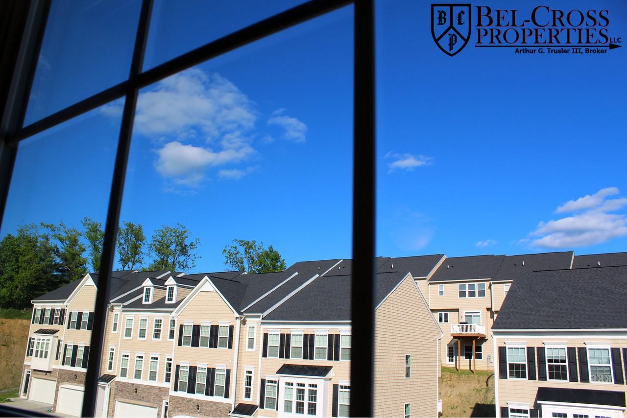 3707 Sun Pl - Photo 5 of 31