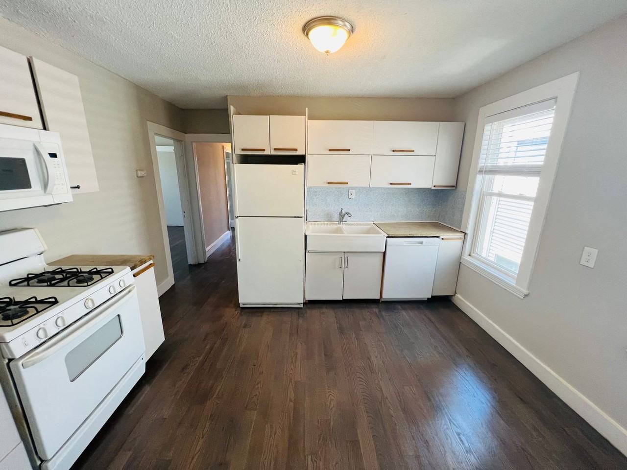 95 Draper Street - Photo 6 of 15