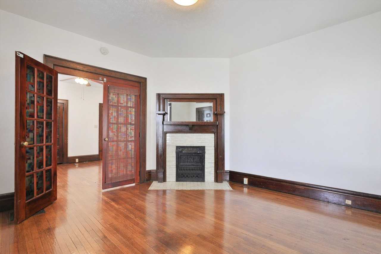 43 East Blake Avenue - Photo 3 of 23