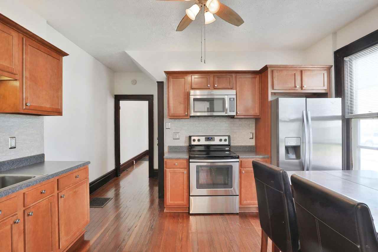 43 East Blake Avenue - Photo 4 of 23