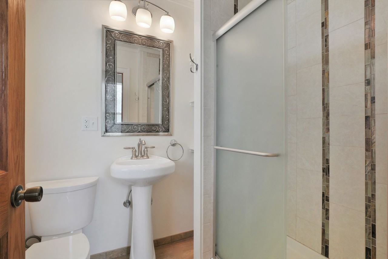 43 East Blake Avenue - Photo 6 of 23