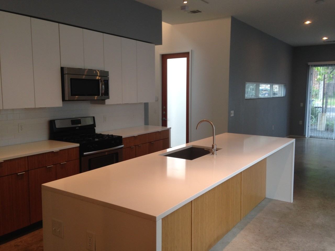 4525 Depew Ave - Photo 3 of 16