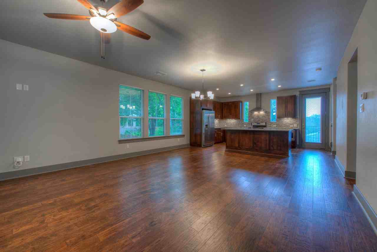 3110 Grandview St - Photo 6 of 32