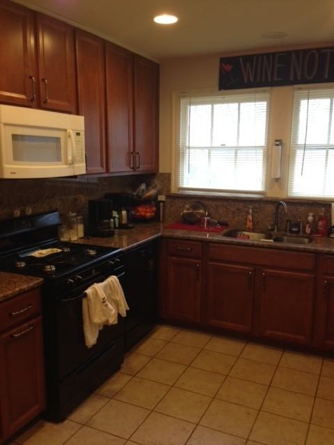 2915 Hampton Rd - Photo 3 of 12