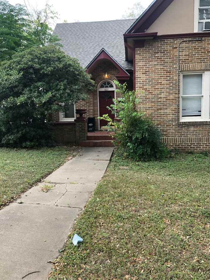 827 Harris Ave - Photo 2 of 11