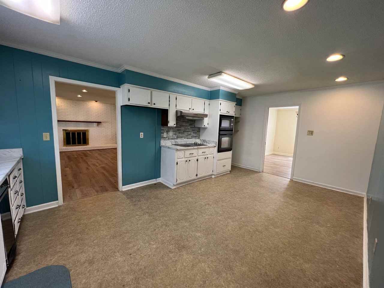 104 Cambridge Ln - Photo 5 of 19