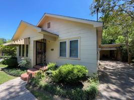 featured image of 2525 Valley St