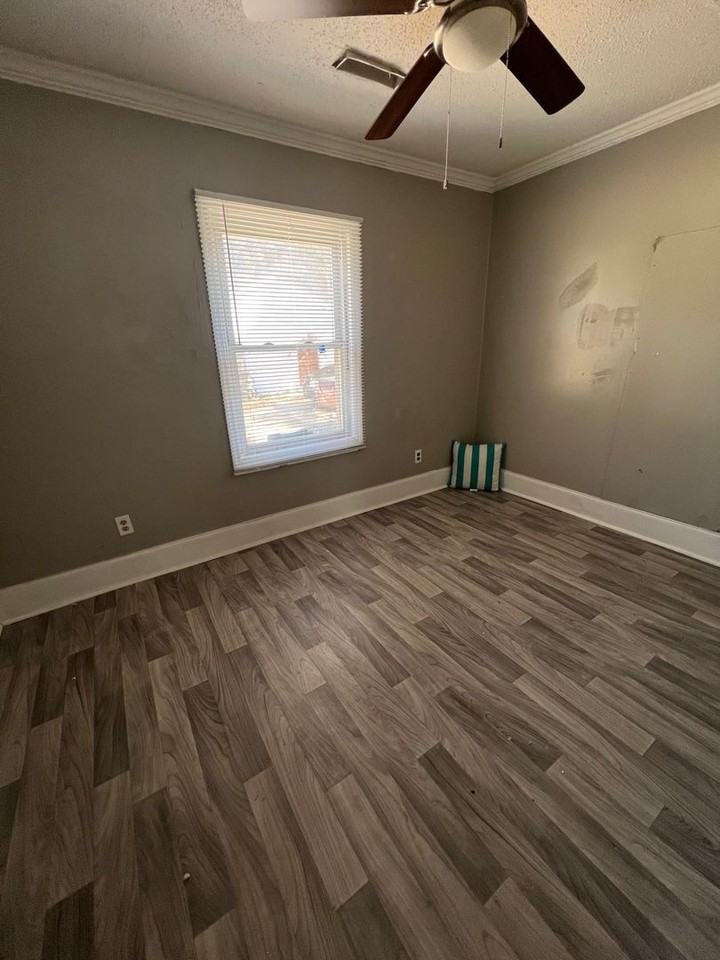 1307 W Walnut Ave - Photo 6 of 11