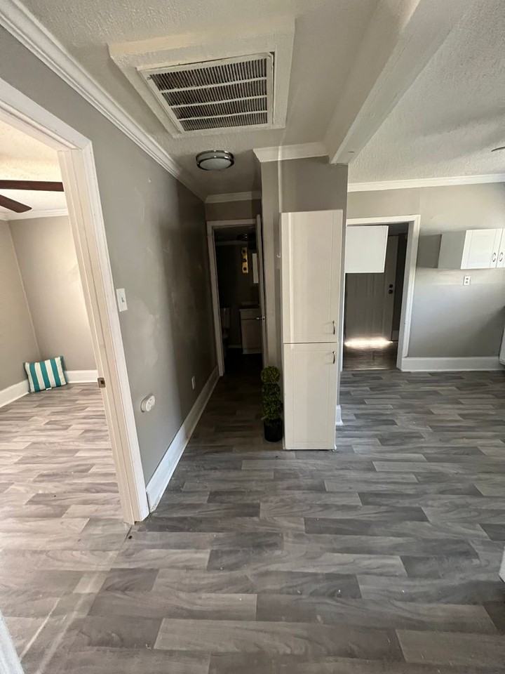 1307 W Walnut Ave - Photo 7 of 11