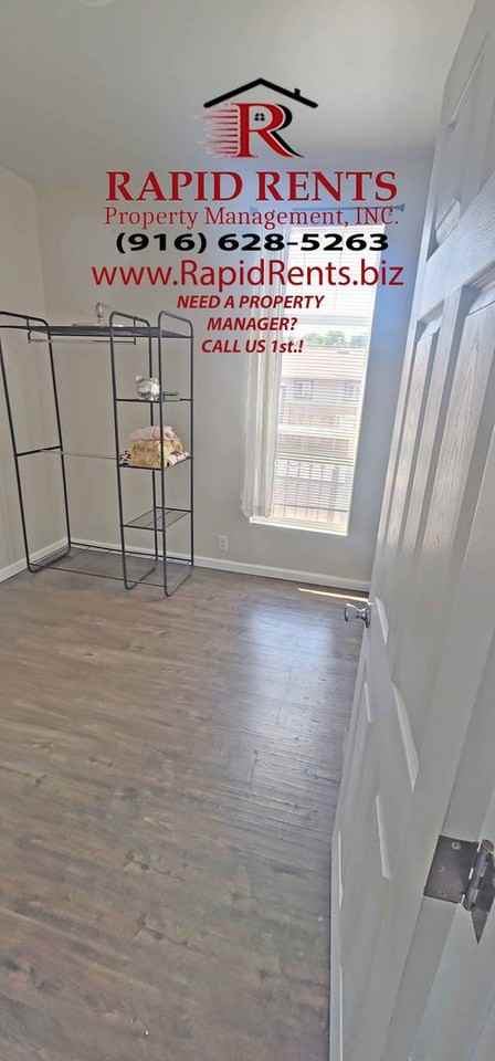 2105 88th Ave - Photo 3 of 12