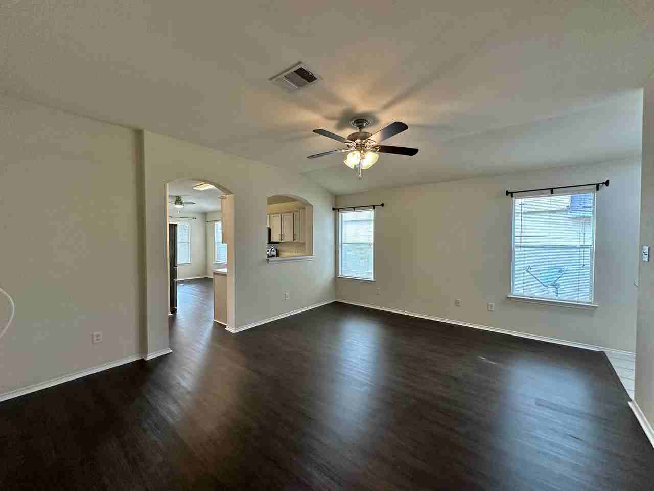 4510 Causeway Ct - Photo 3 of 29