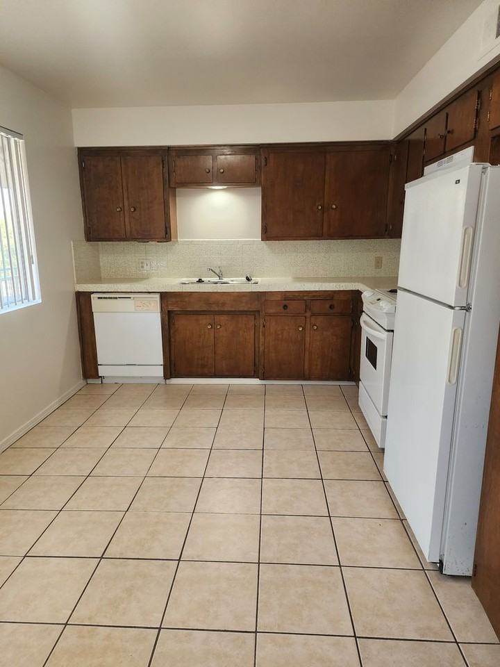 2102 Castro Ln #29 - Photo 6 of 14