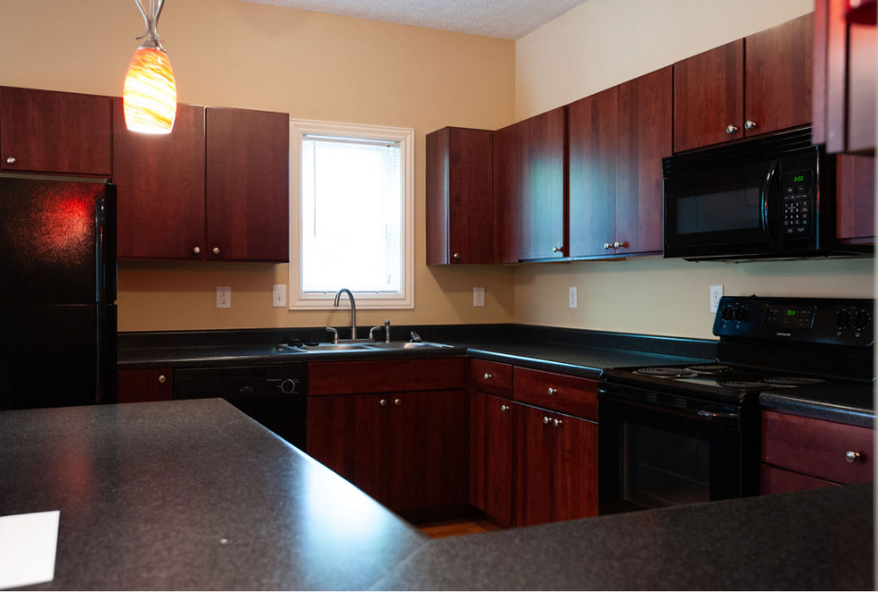 103 East 16th Street - Photo 5 of 11