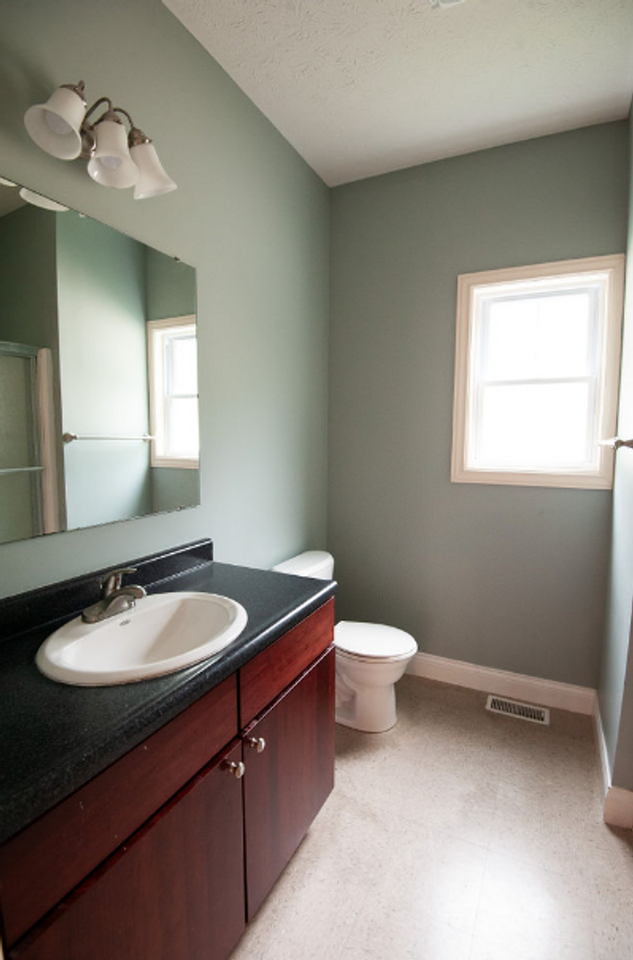 103 East 16th Street - Photo 6 of 11