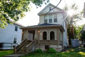 featured image of 319 N Lincoln St