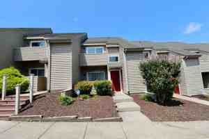 featured image of 1416 Bradley Dr