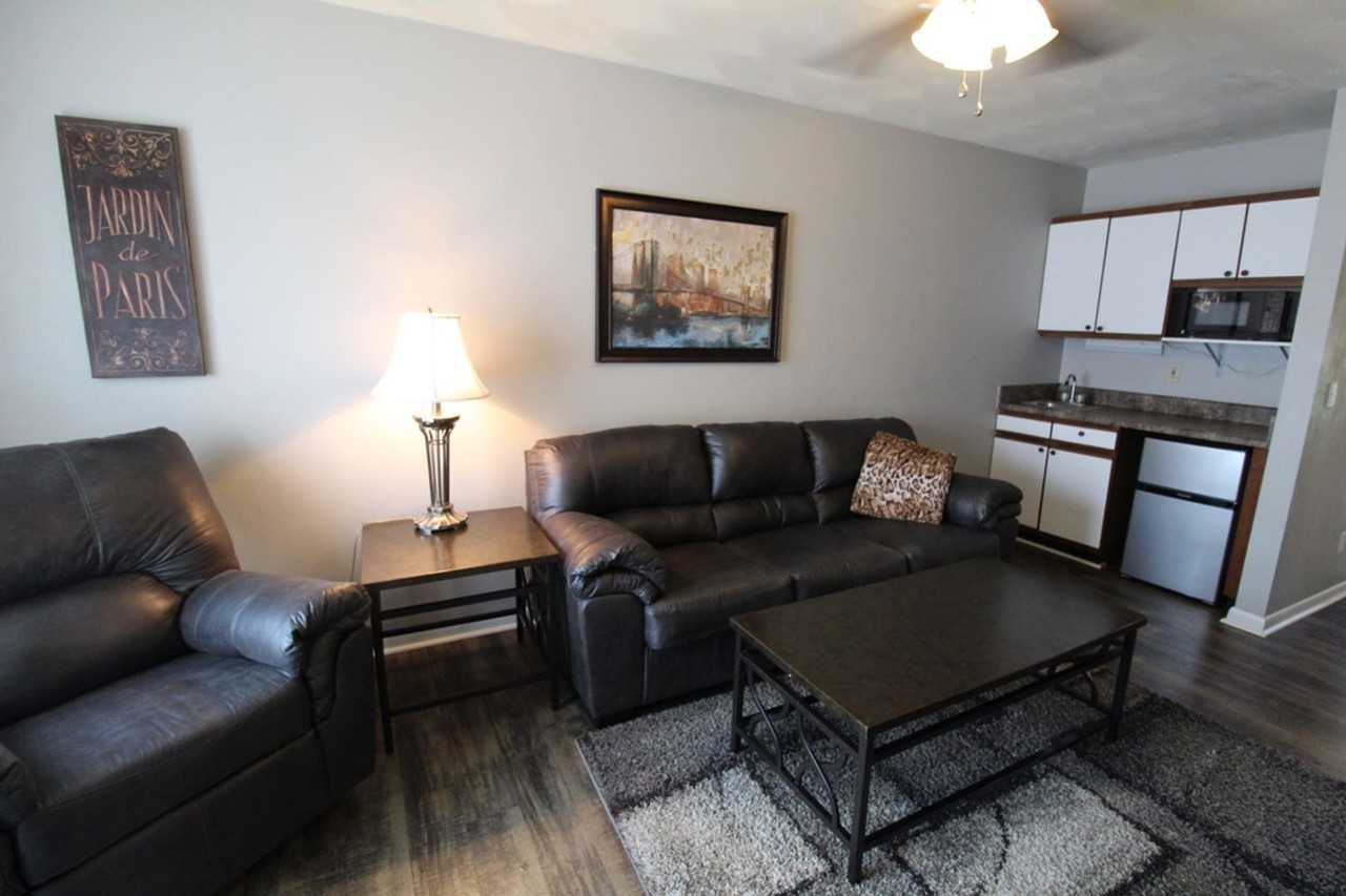 1416 Bradley Dr - Photo 7 of 26