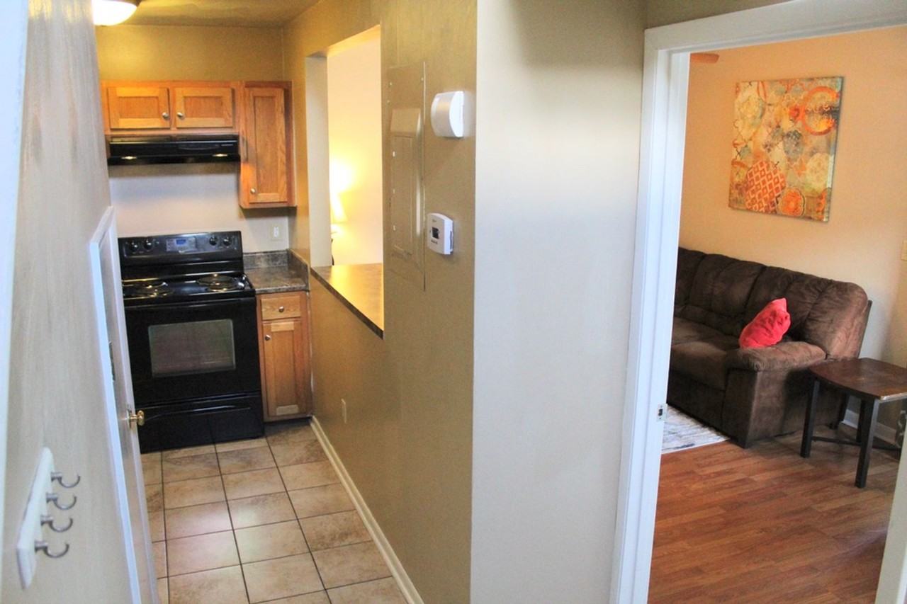 1450 Bradley Dr - Photo 2 of 30