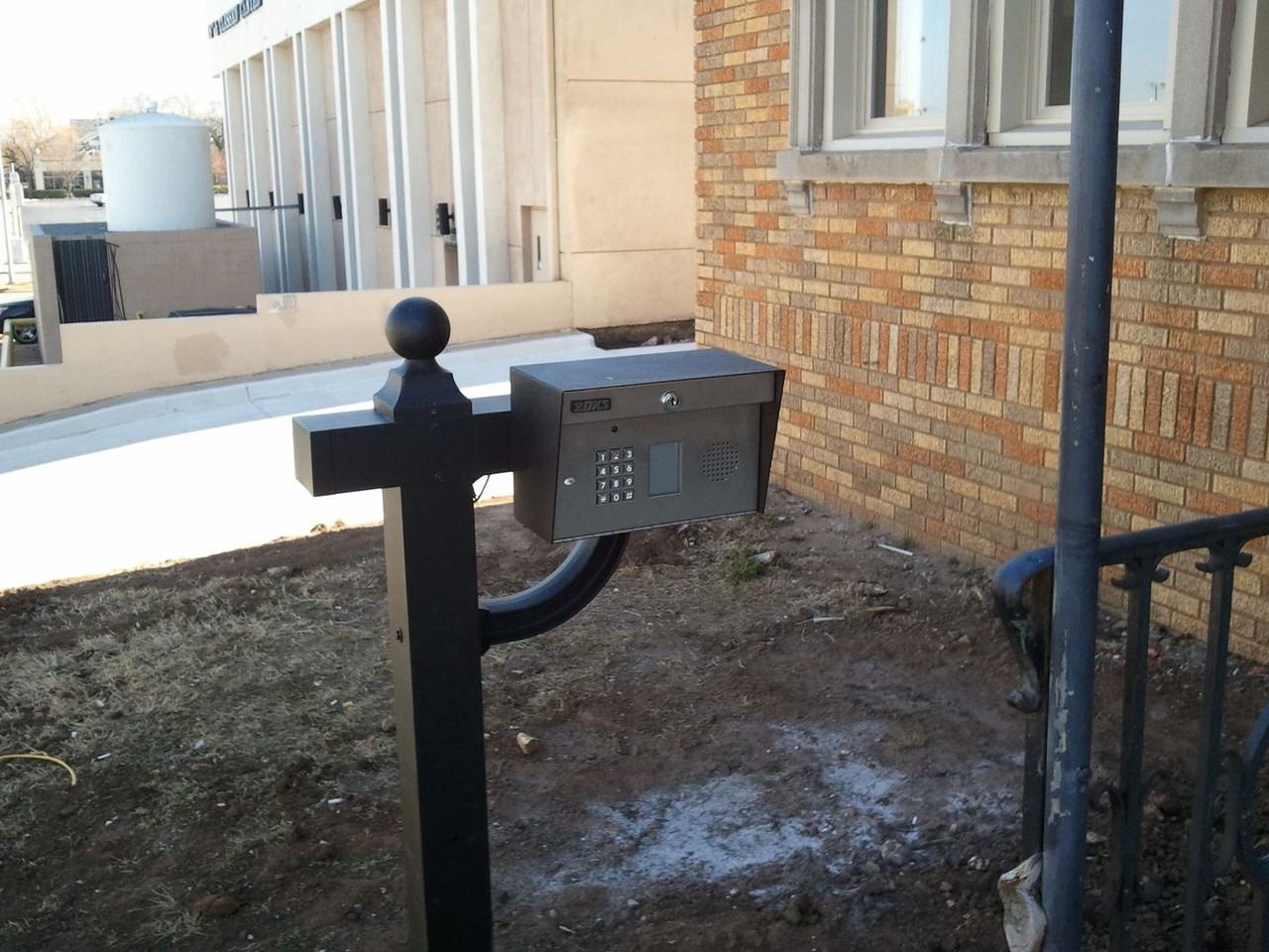 1210 Nw 18th St - Photo 2 of 6