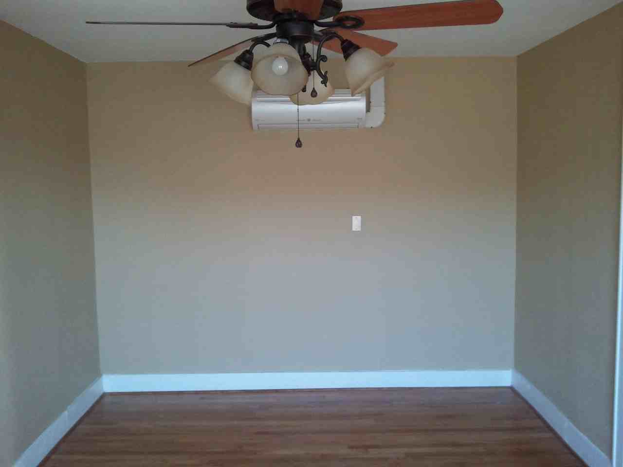 1210 Nw 18th St - Photo 4 of 6