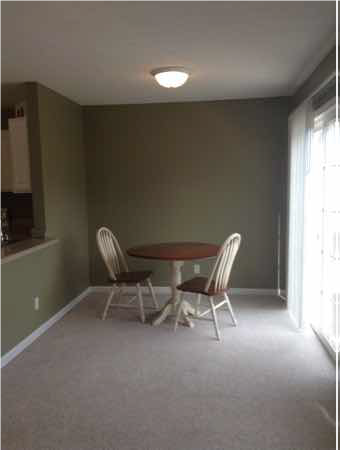 2632 E Oaklawn Ct - Photo 4 of 9