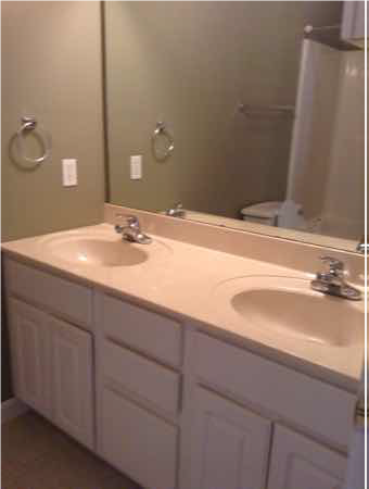 2632 E Oaklawn Ct - Photo 6 of 9