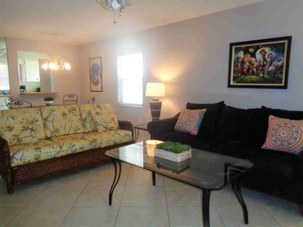 371 Circlewood Dr - Photo 3 of 32