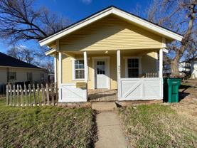 407 Se 25th St - Photo 1 of 1