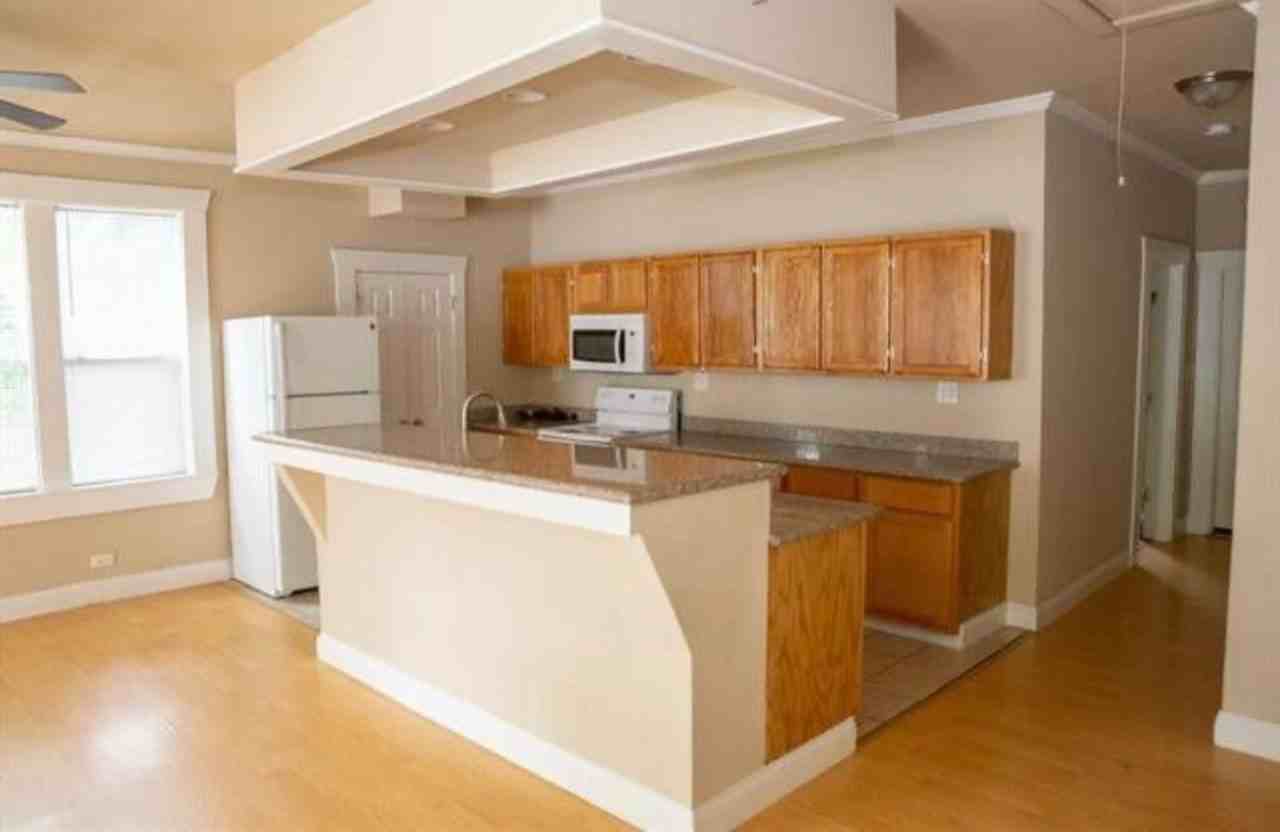 128 Gregg St - Photo 2 of 17
