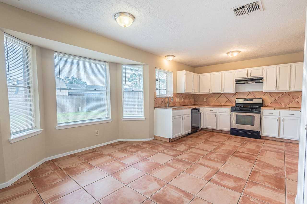 2516 Orion Dr - Photo 5 of 18