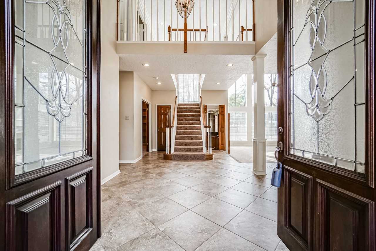 67 N Skyflower Ct - Photo 5 of 50