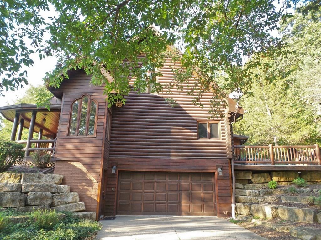 20 Longwood Dr - Photo 3 of 21