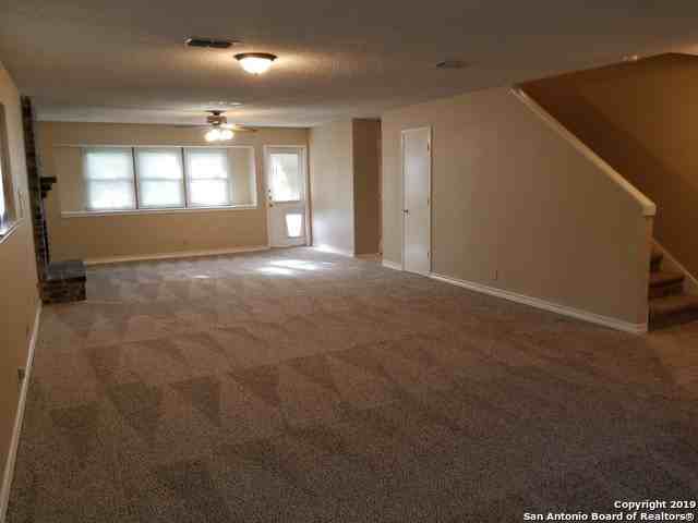 9330 Marsh Creek Dr - Photo 4 of 20