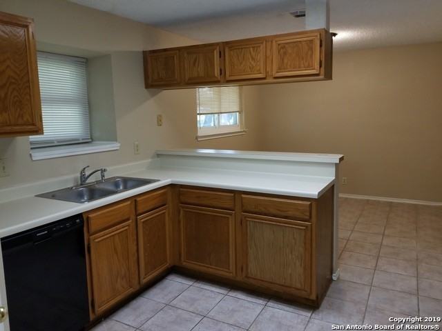 9330 Marsh Creek Dr - Photo 6 of 20