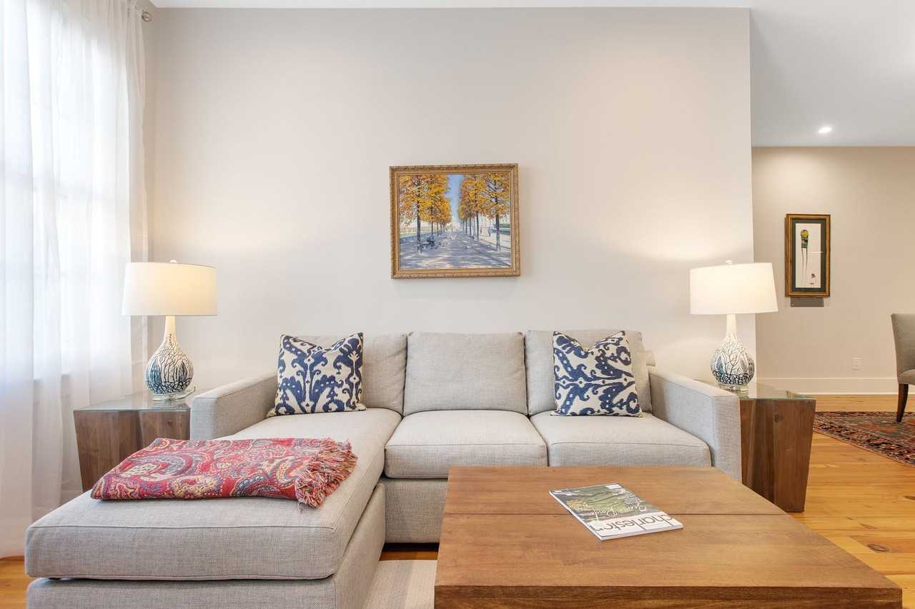 62 Queen St - Photo 7 of 33