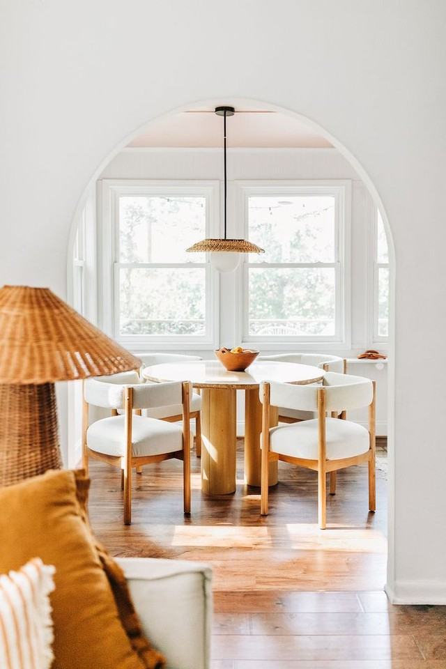 1492 Kentwood Circle - Photo 2 of 50