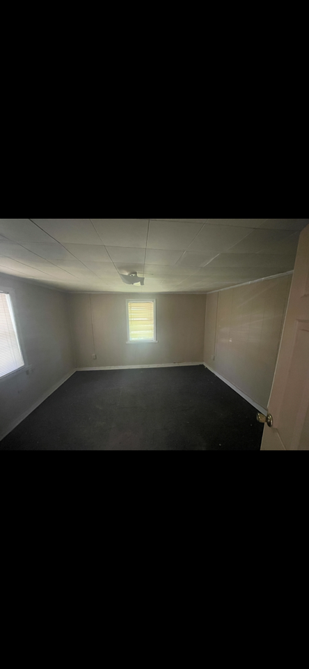 4228 Carroll Ave - Photo 4 of 19