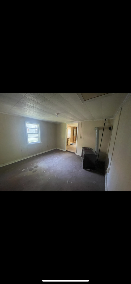 4228 Carroll Ave - Photo 6 of 19