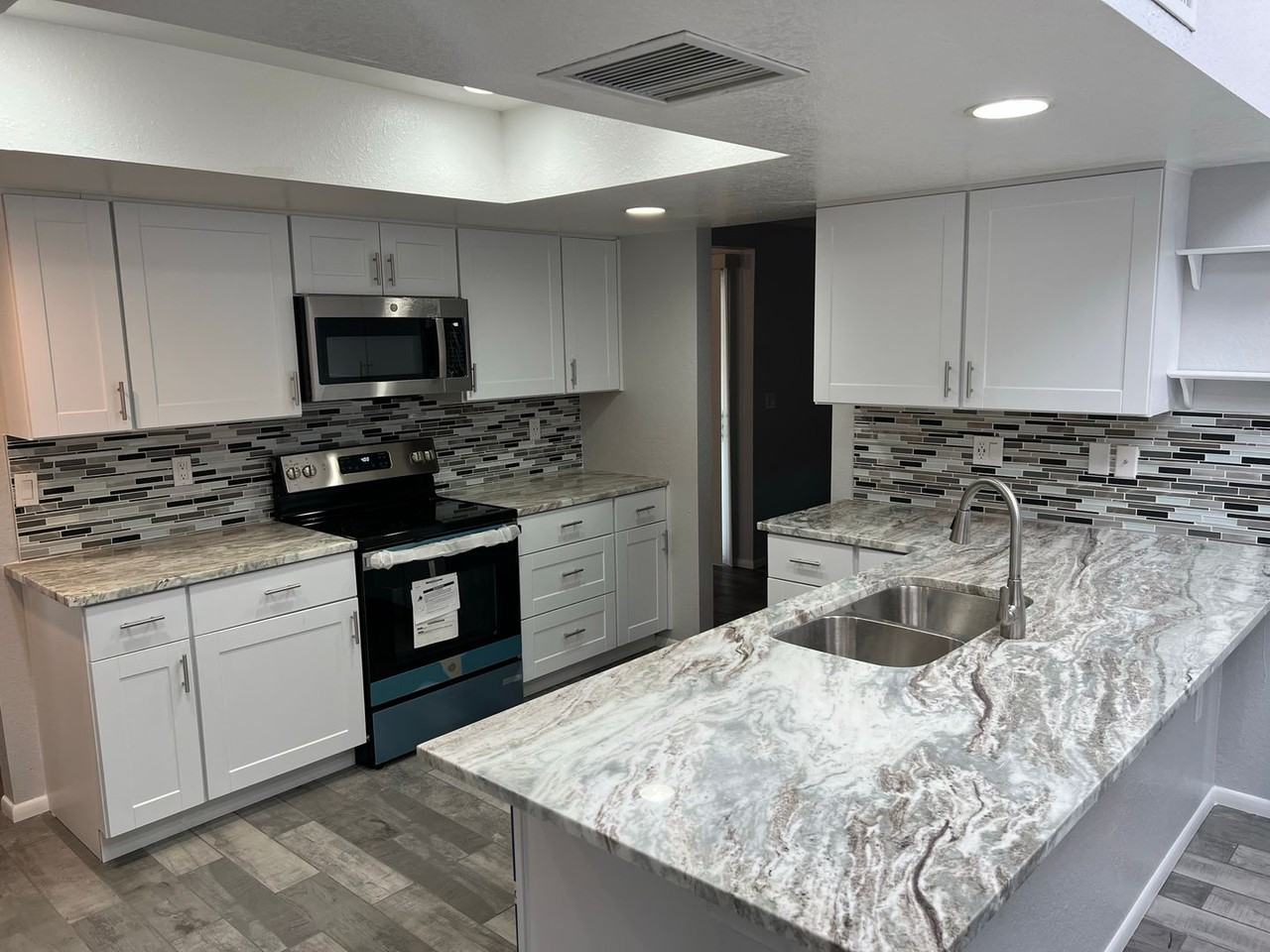 10150 E Emily Dr - Photo 2 of 28