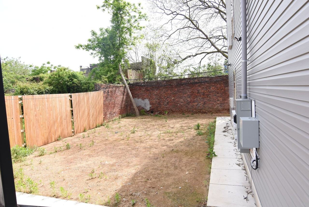 751 N 43rd St - Photo 2 of 18