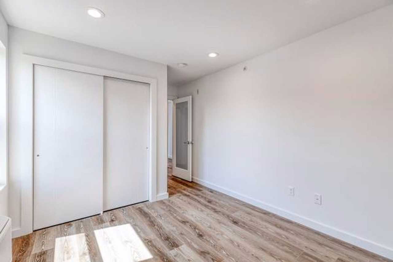 751 N 43rd St - Photo 3 of 18