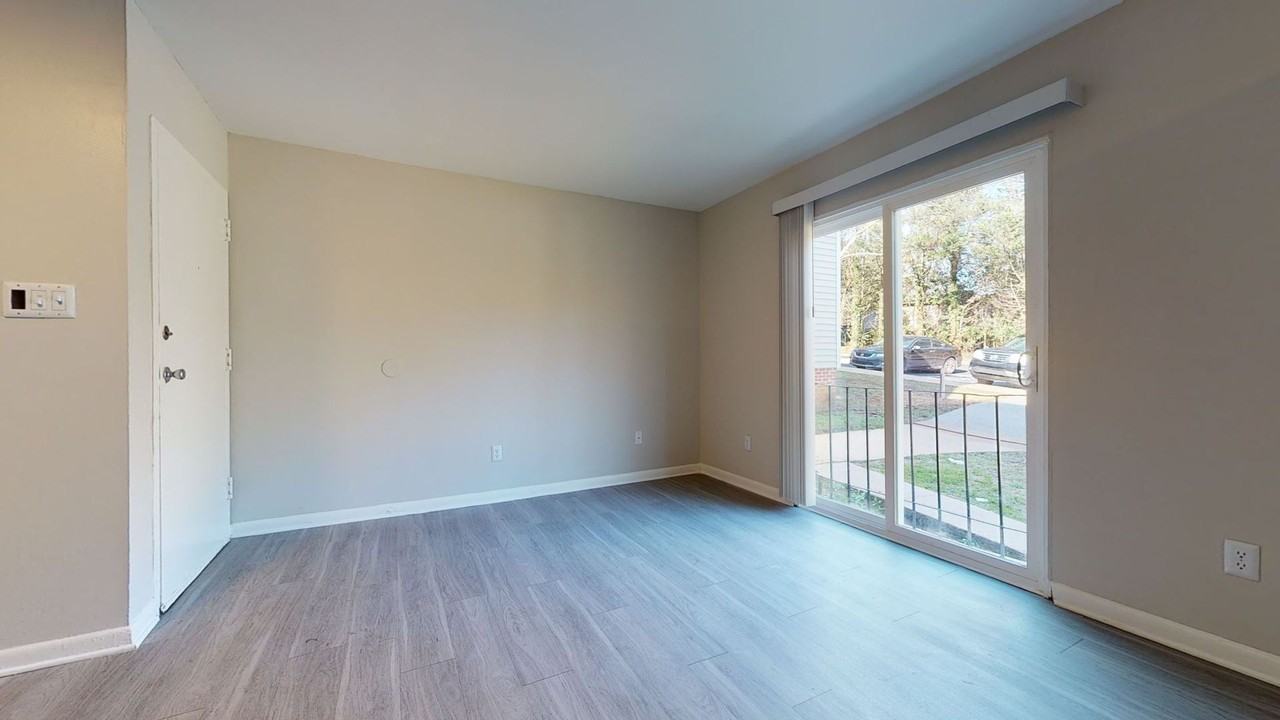 Newly Renovated Greenway Community - Photo 5 of 30