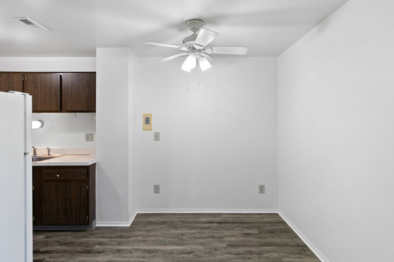 Pinckney Apartments (MISI Properties LLC) - Photo 5 of 18