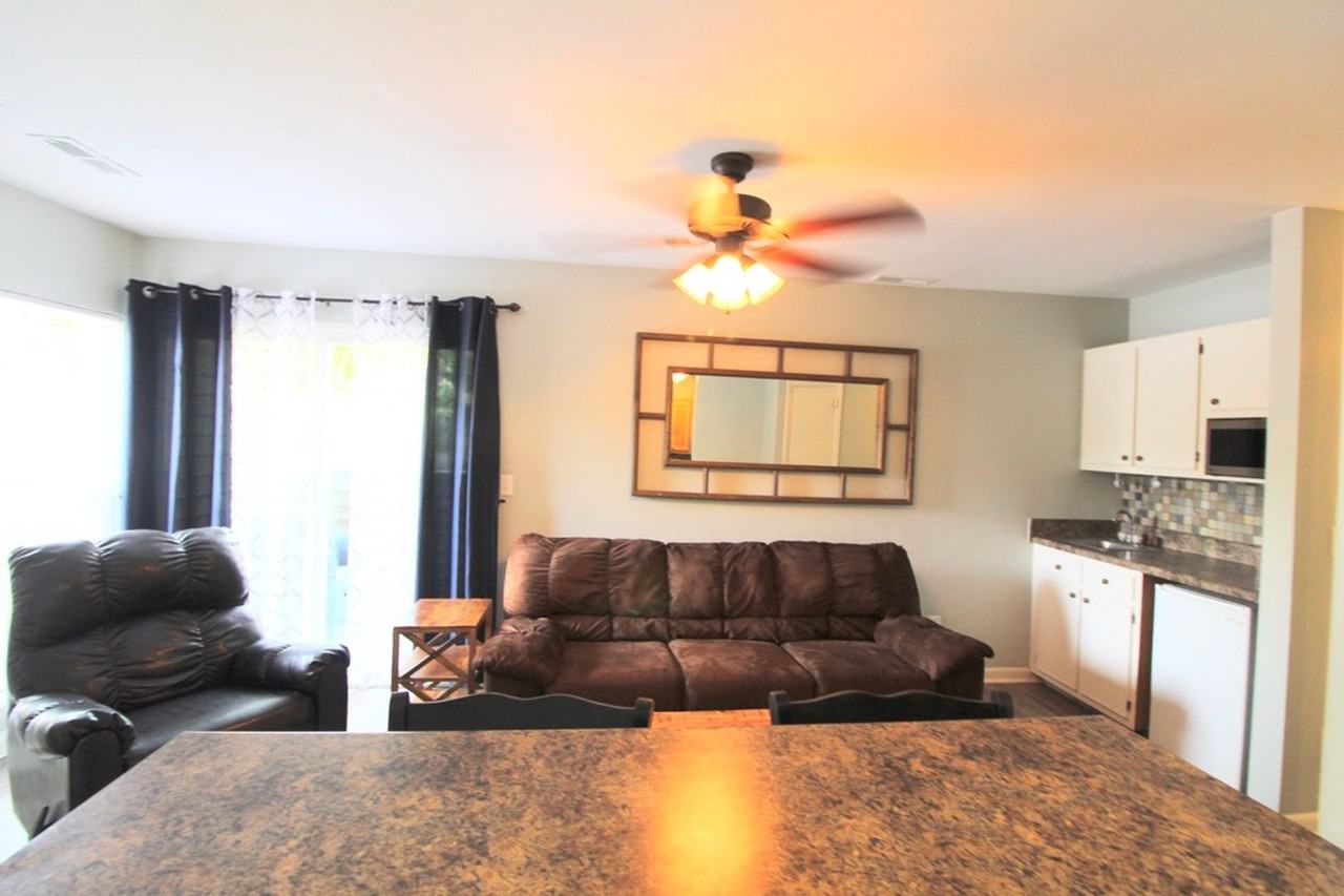 1462 Bradley Drive - Photo 4 of 31