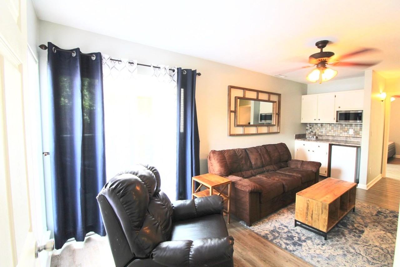 1462 Bradley Drive - Photo 6 of 31