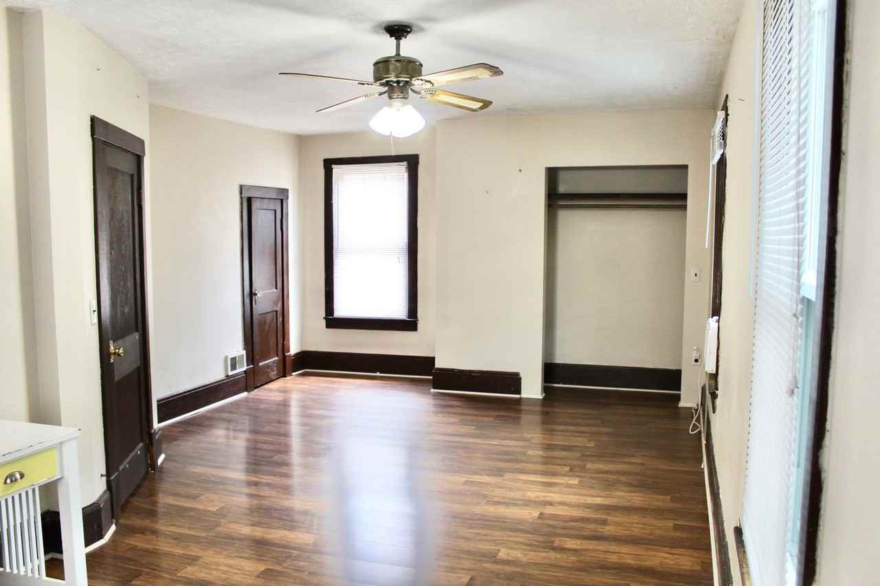 350 E Elizabeth St - Photo 6 of 10